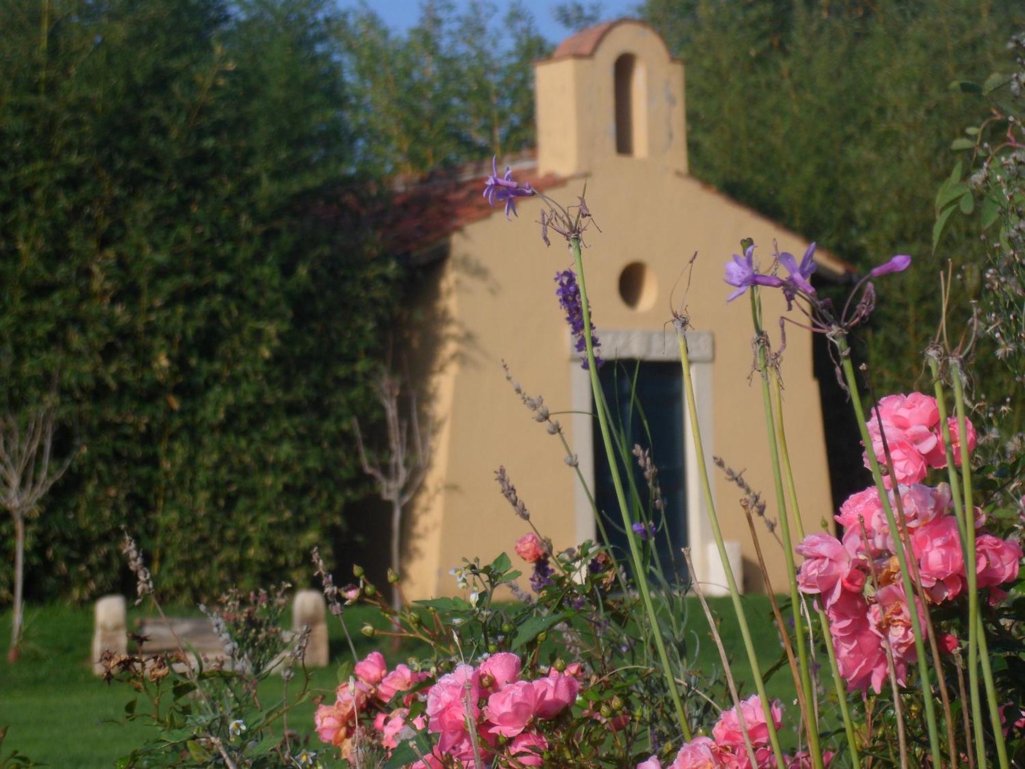 Casale Di Tormaggiore Villa And Country Suites โปเมเซีย ภายนอก รูปภาพ
