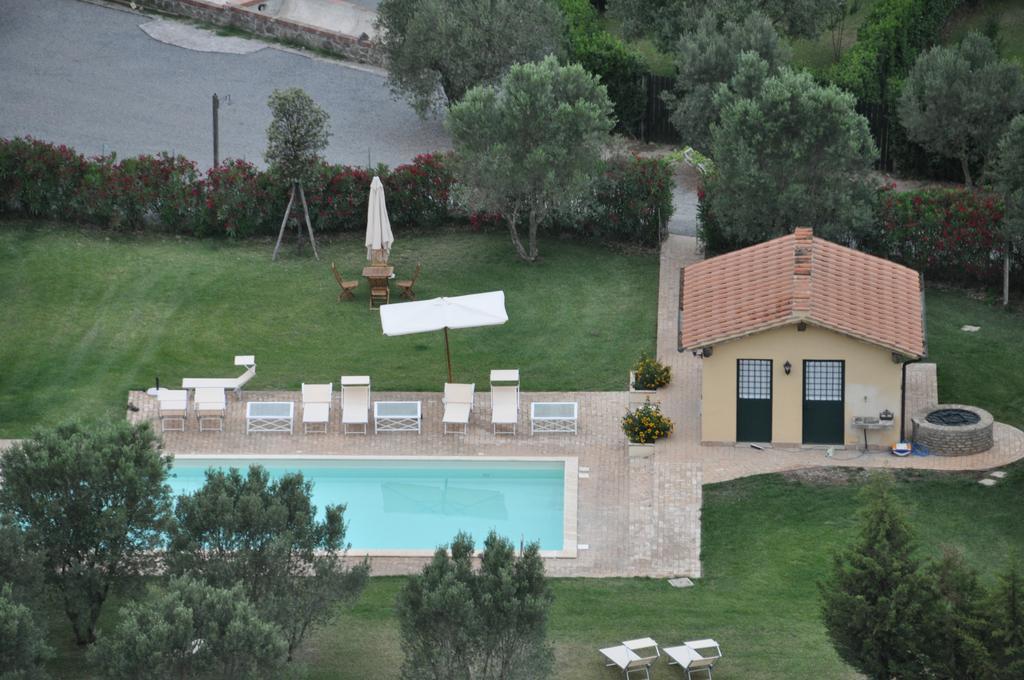 Casale Di Tormaggiore Villa And Country Suites โปเมเซีย ภายนอก รูปภาพ
