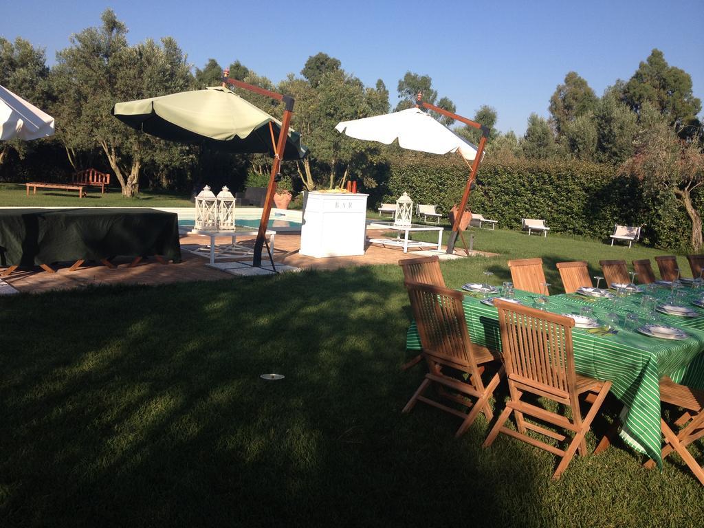 Casale Di Tormaggiore Villa And Country Suites โปเมเซีย ภายนอก รูปภาพ