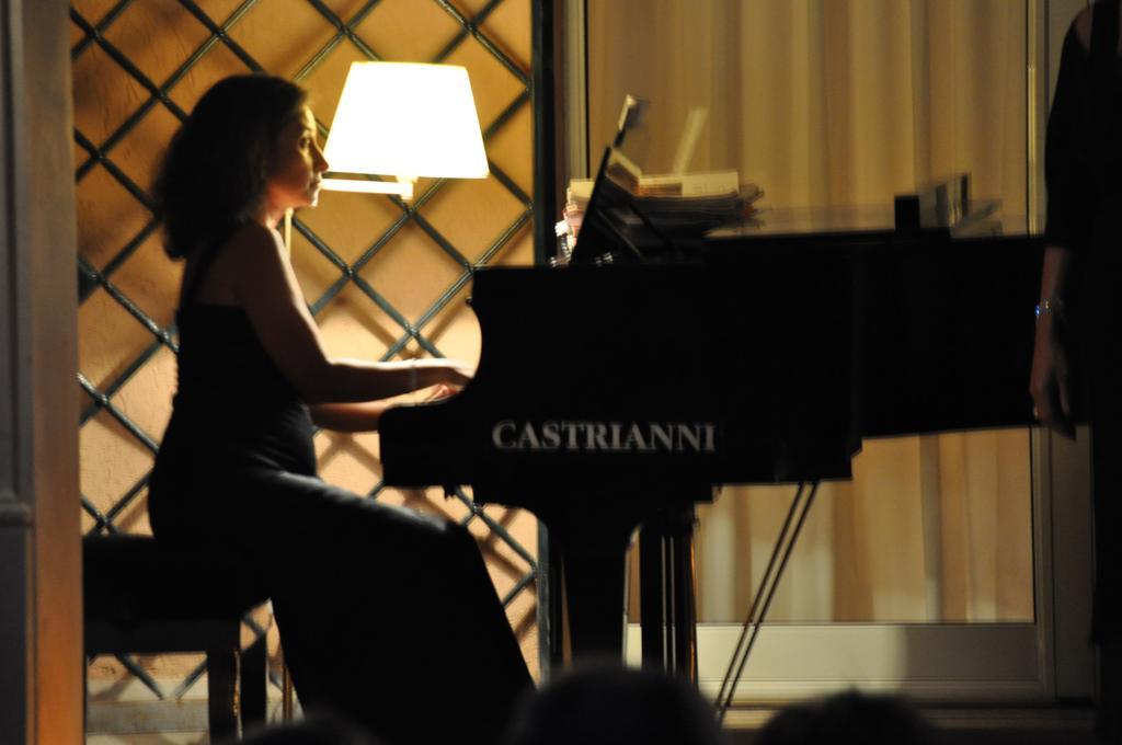 Casale Di Tormaggiore Villa And Country Suites โปเมเซีย ภายนอก รูปภาพ