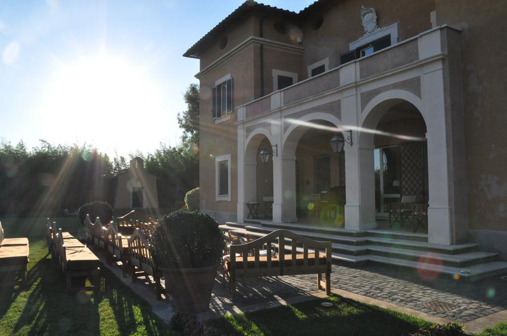 Casale Di Tormaggiore Villa And Country Suites โปเมเซีย ภายนอก รูปภาพ